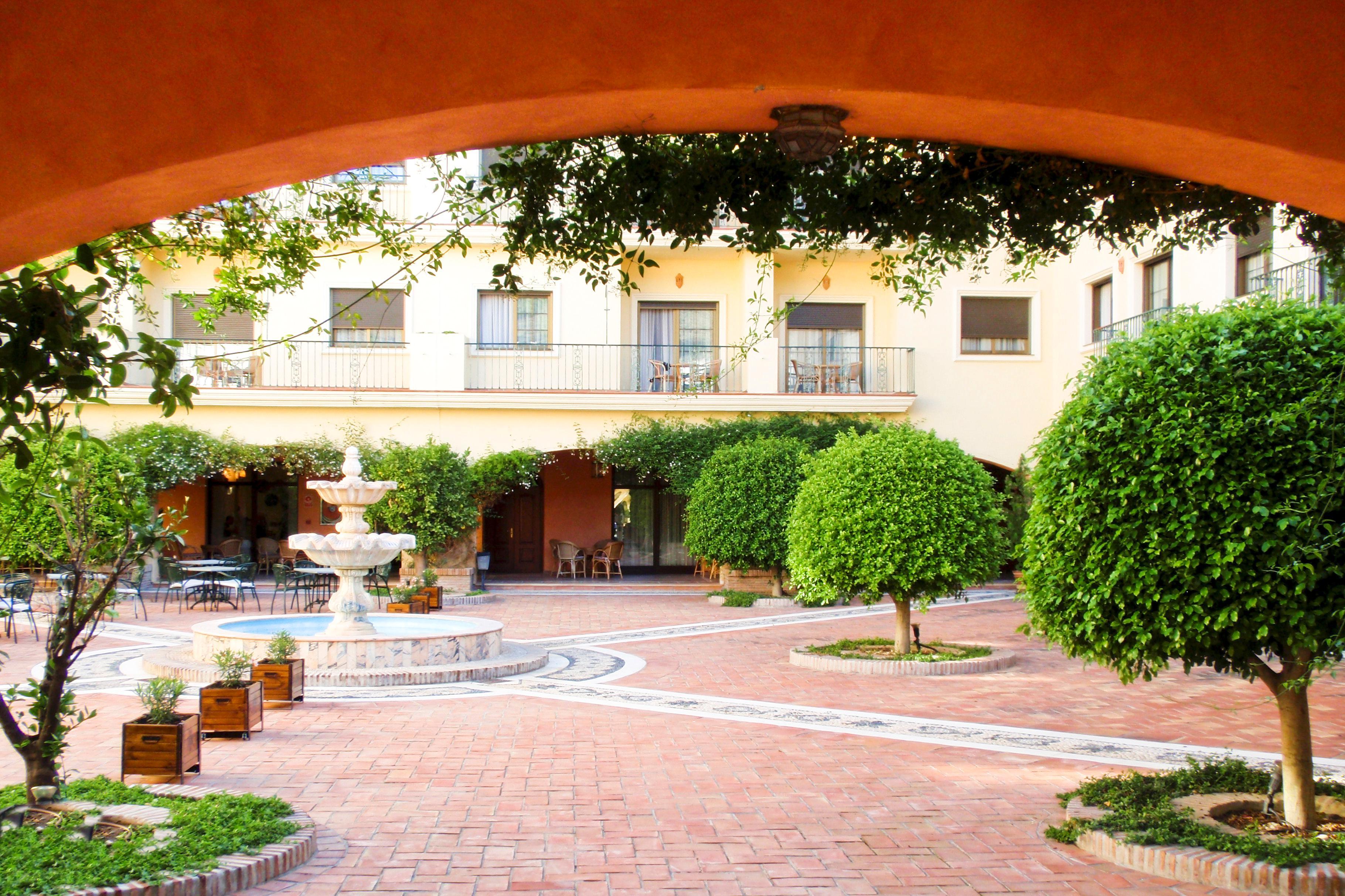 โรงแรมกรัน เบนาอาบิส สปา เบนาบีส ภายนอก รูปภาพ